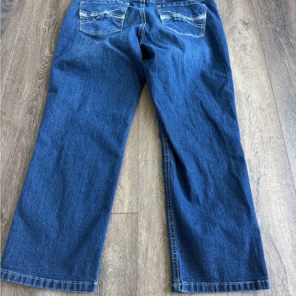 White House Black Market Cropped Jeans.  Women’s size 12. Great used condition! - Picture 8 of 10